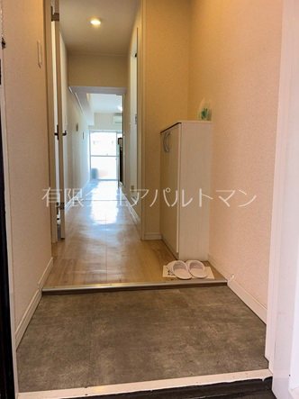 リアライズ尾頭橋　 玄関