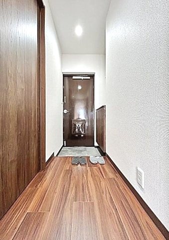 名栄ビル 玄関