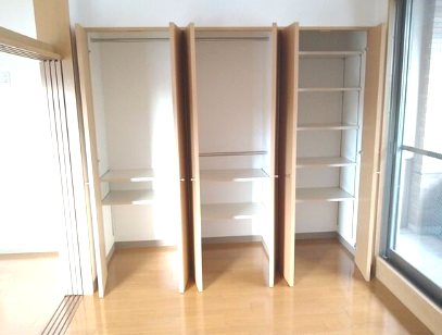 ゴールドヒルズ渡辺 収納