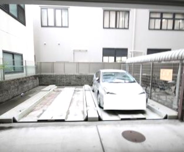 リヴシティ栄 駐車場