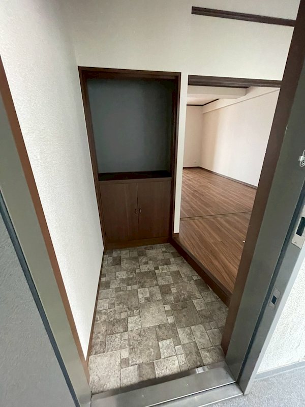 メゾン大曽根 玄関