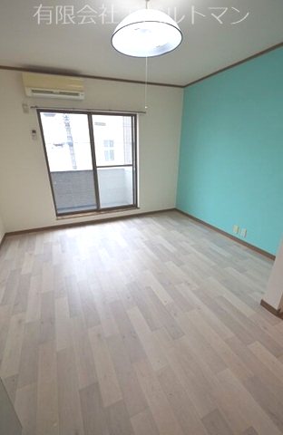 メゾン伊勢山 ベッドルーム