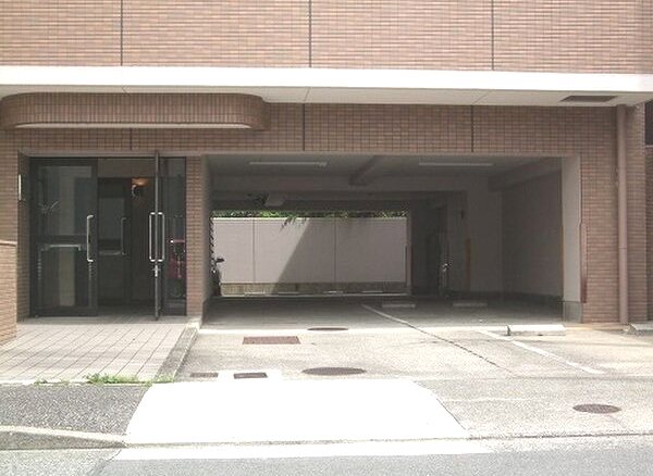 セントラルリッツ 駐車場