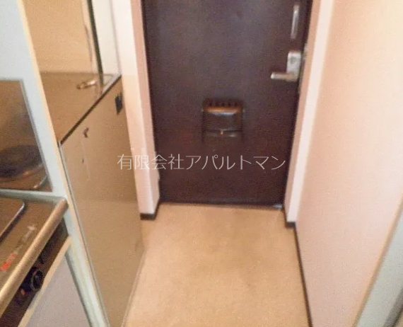 プレスイン山王 玄関