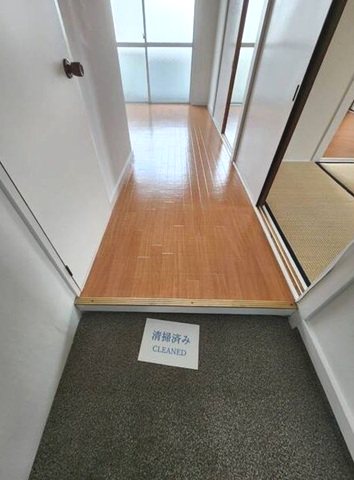 ハイツ青山 玄関