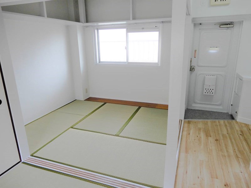 ビレッジハウス木戸　１号棟 玄関