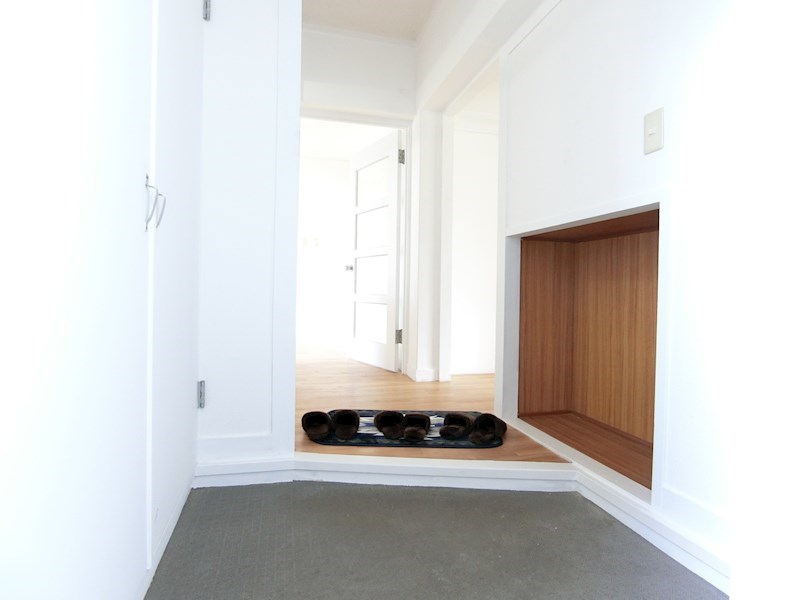 ヴィラナリー狭山　6号棟  玄関