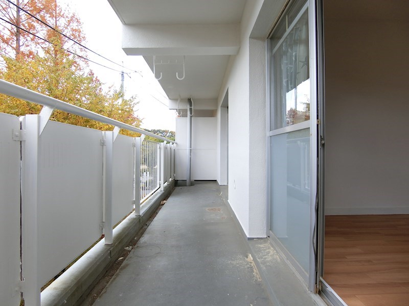 ヴィラナリー狭山　１４号棟 ベランダ