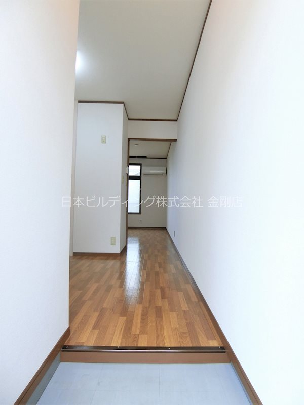 クローバーハウス 玄関