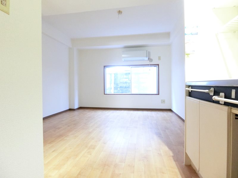 スコルピオ清和 玄関