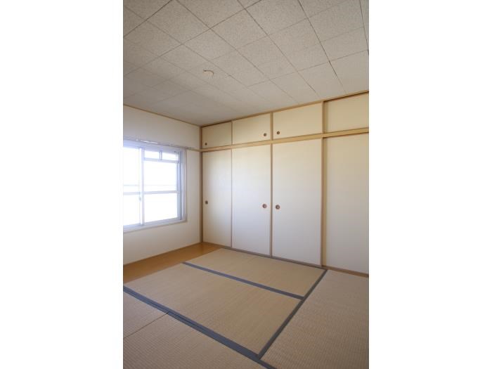 ＵＲ金剛団地　309号棟 ベッドルーム