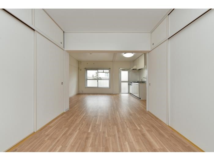 ＵＲ金剛団地　42号棟 リビング