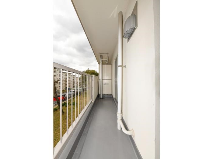 ＵＲ金剛団地　42号棟 ベランダ