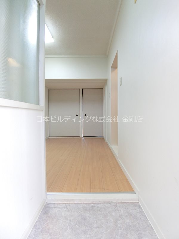 ビレッジハウス泉北栂タワー 玄関