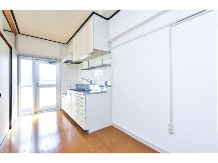 UR泉北茶山台二丁団地1棟 リビング