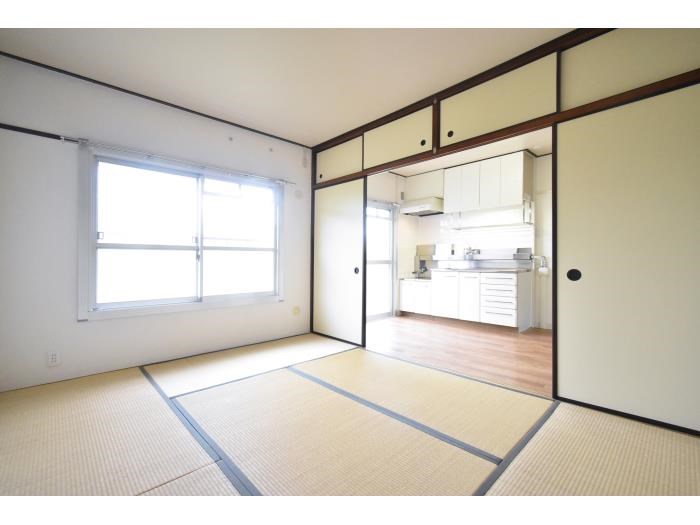 UR泉北茶山台二丁団地6棟 リビング