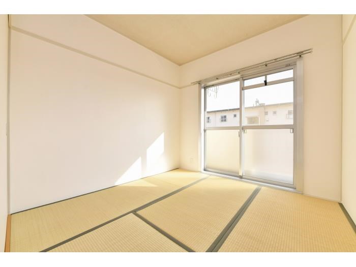 ＵＲ金剛団地　102号棟 ベッドルーム