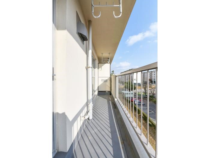 ＵＲ金剛団地　102号棟 ベランダ