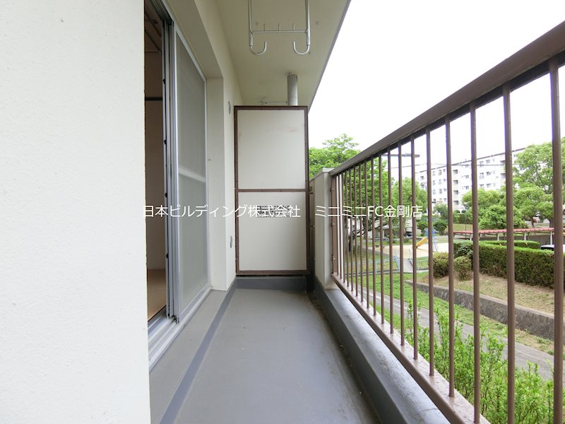 ＵＲ金剛団地　10号棟 ベランダ