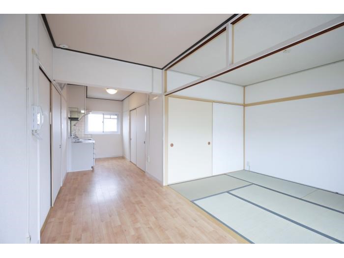 ＵＲ金剛団地　303号棟 リビング