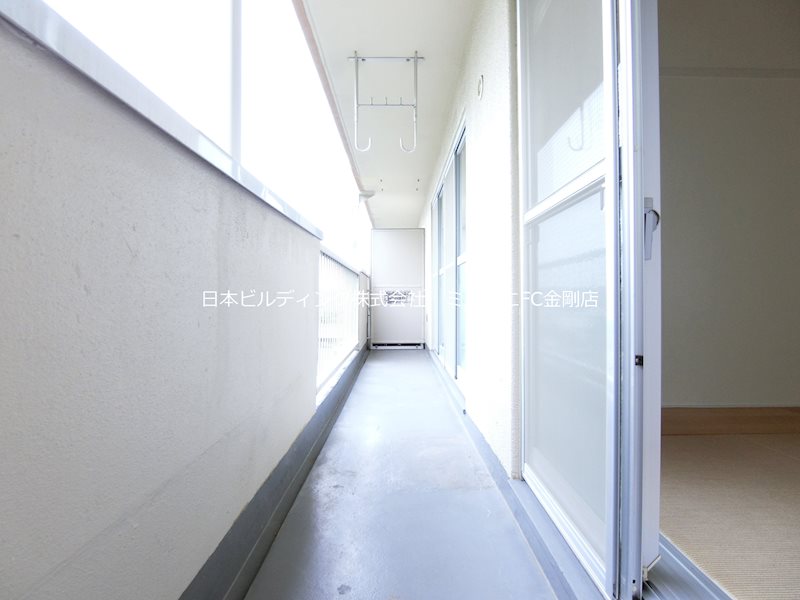 ＵＲ金剛団地　132号棟 ベランダ