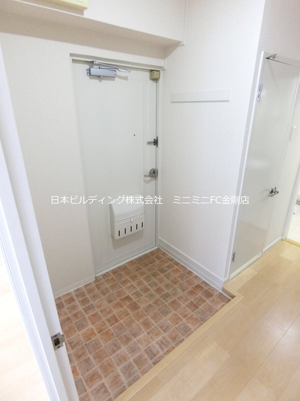 UR泉北鴨谷台三丁団地3号棟  玄関