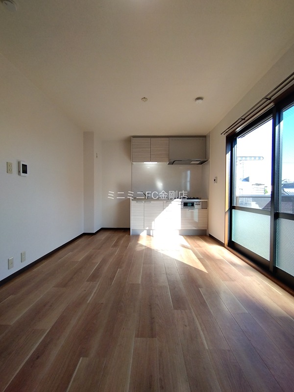 ブラウンヒルズ東山B リビング