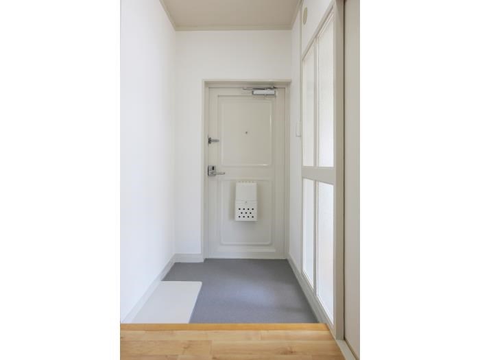 ＵＲ金剛団地　347号棟 玄関