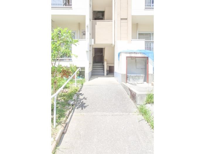 ＵＲ金剛団地　320号棟 その他外観1