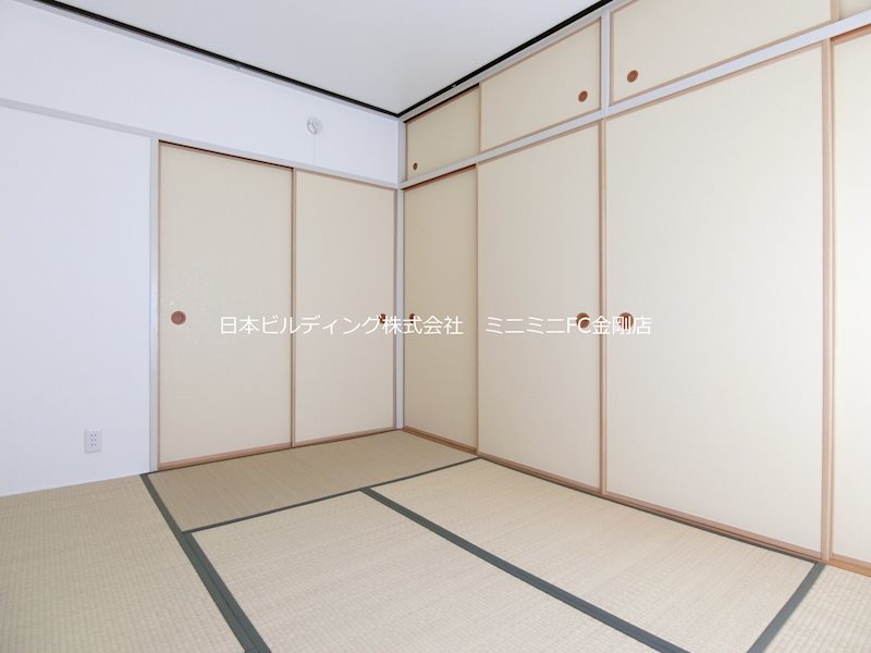 ＵＲ金剛団地　130号棟 ベッドルーム