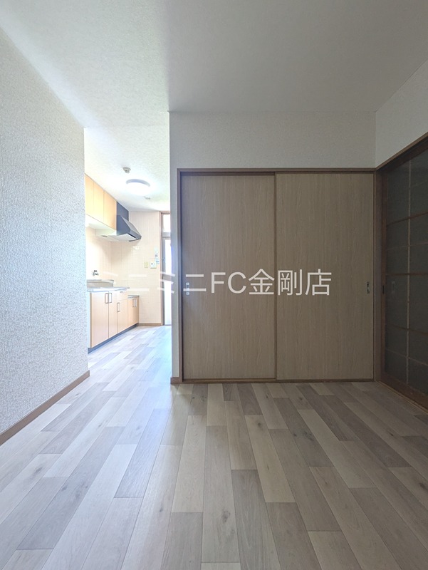 パイン・アベニュー リビング