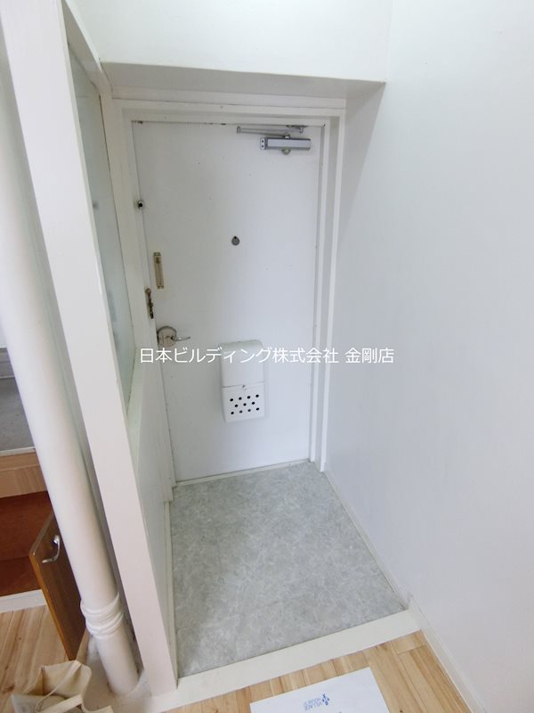 ビレッジハウス泉北栂タワー 玄関
