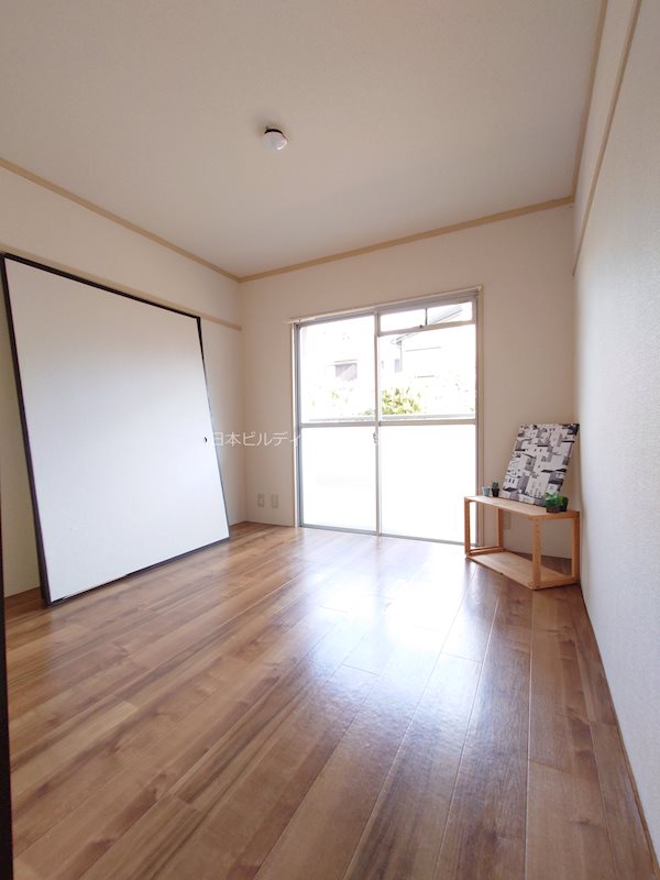 ヴィラナリー千代田９号棟 ベッドルーム