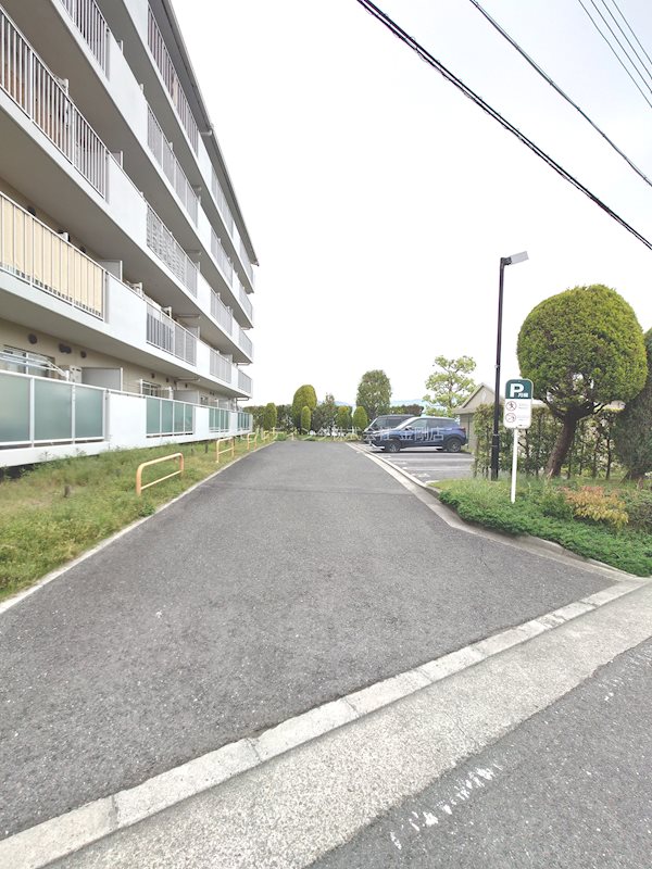 ＵＲ小金台団地4号棟 その他外観1