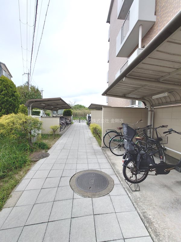 ＵＲ小金台団地4号棟 その他外観2
