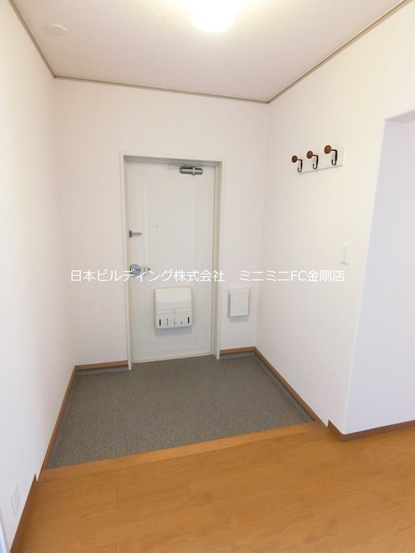 ＵＲ藤沢台第3住宅　320号棟 玄関