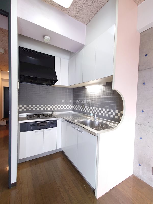 ウォールストリート キッチン