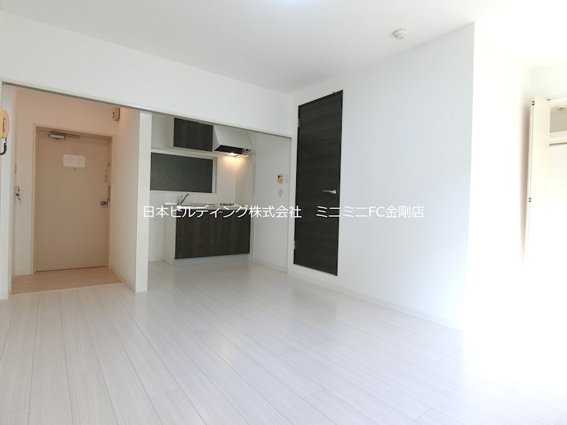 ネオレジデンスサカタ リビング