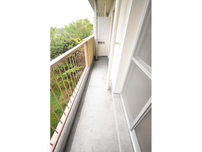 UR泉北茶山台二丁団地3棟  ベランダ