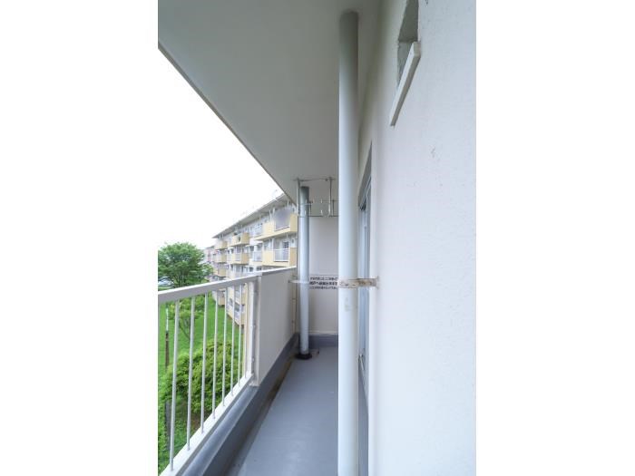 ＵＲ金剛団地　101号棟 ベランダ