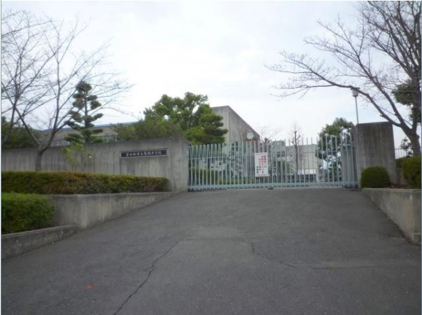 ＵＲ金剛団地　28号棟 周辺画像2