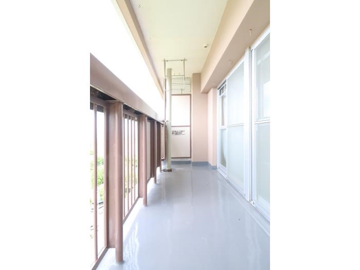 UR泉北原山台一丁団地3号棟 ベランダ