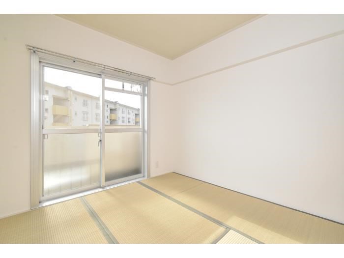 ＵＲ金剛団地　2号棟 ベッドルーム