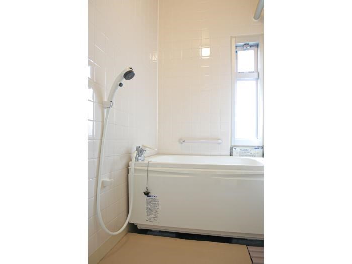 UR泉北桃山台一丁団地7棟 風呂画像