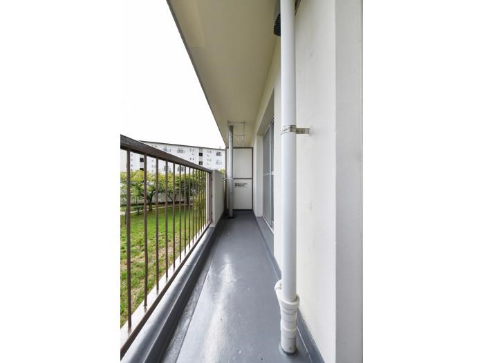 ＵＲ金剛団地　402号棟 ベランダ