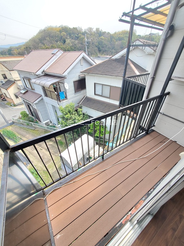 河内長野市高向貸家 ベランダ
