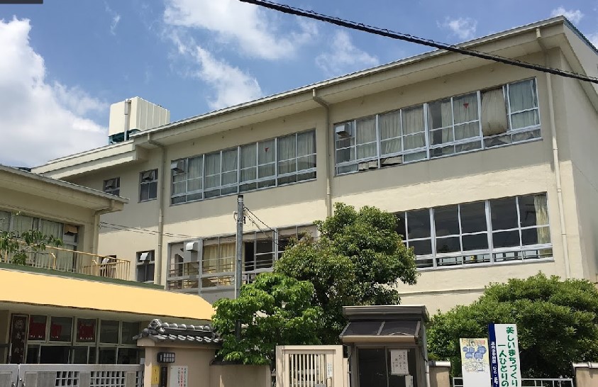 緑ヶ丘南町貸家 周辺画像4