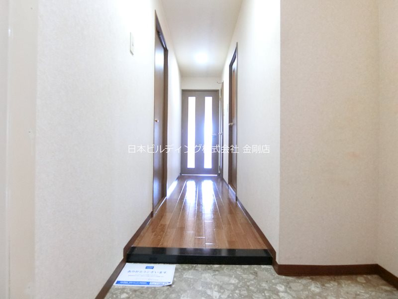 リーヴァ三日市 玄関