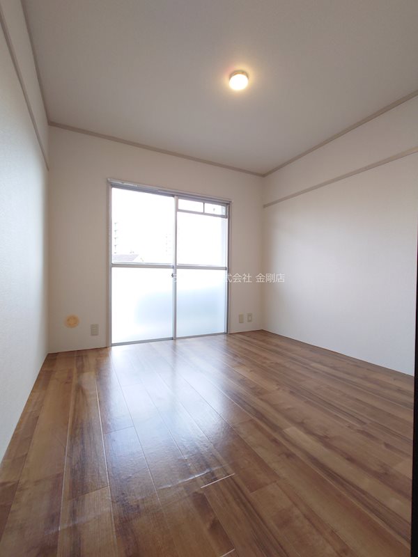 ヴィラナリー千代田10号棟  ベッドルーム