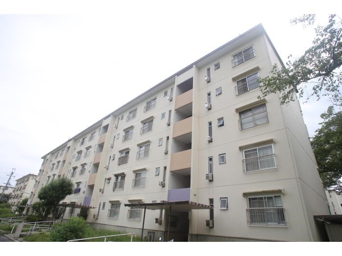 UR泉北竹城台二丁団地17棟 外観
